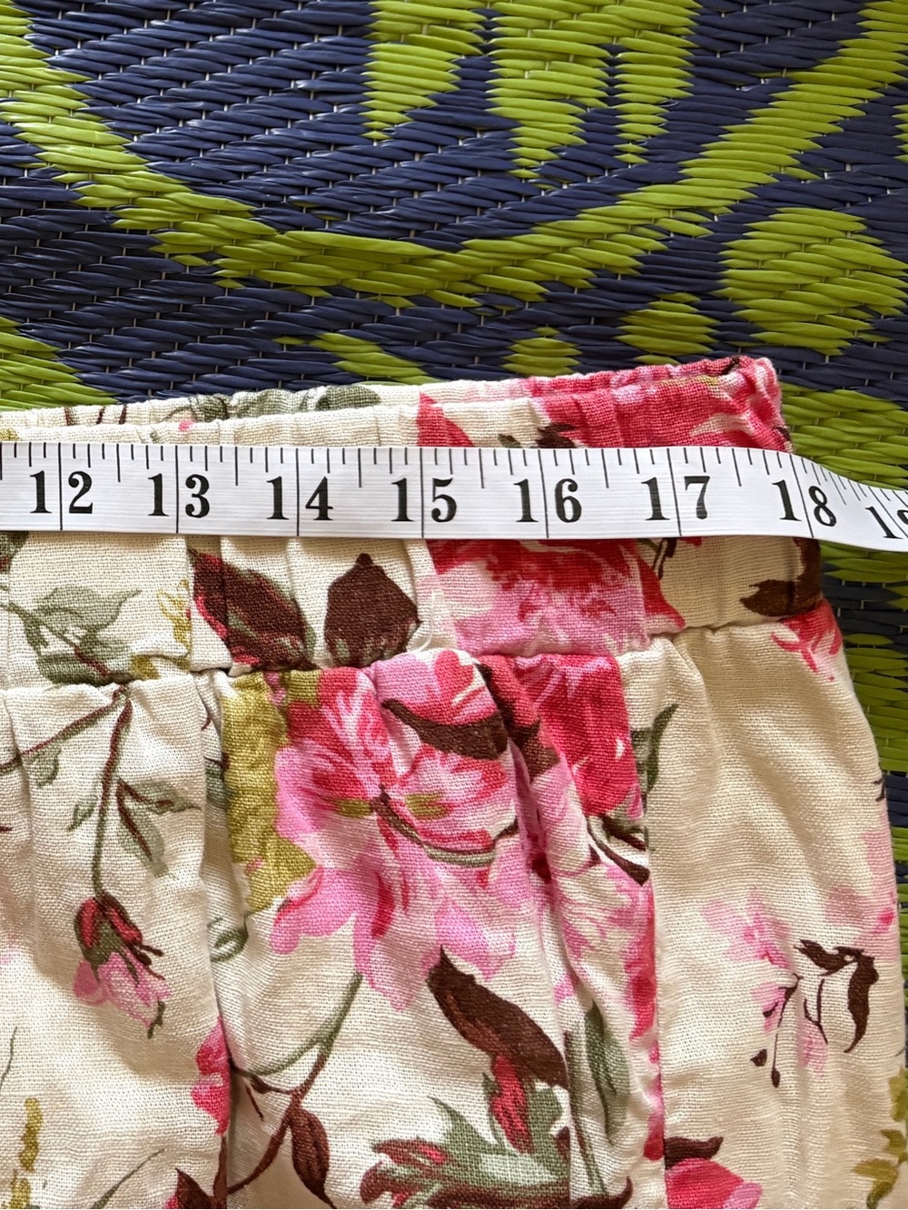 Abercrombie & Fitch Cream Floral Maxi Skirt with Pink Flowers - Picture 9 of 10